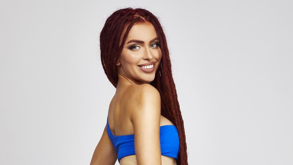 Love Island Rachel 3 (cropped)