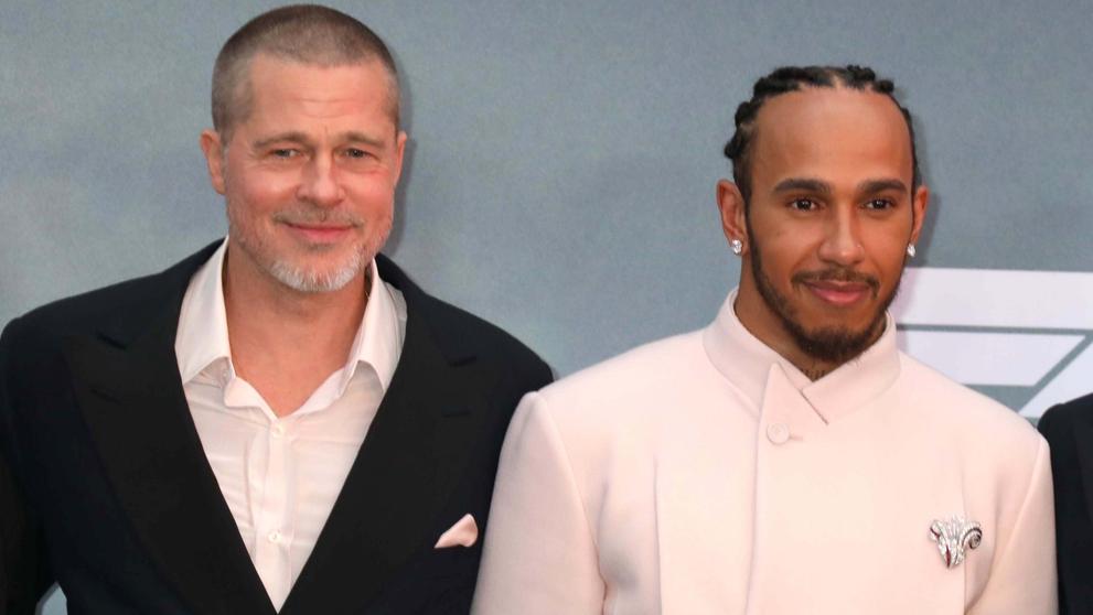 Brad Pitt (vlevo) a Lewis Hamilton