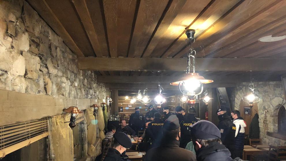 Zásah v hospodě