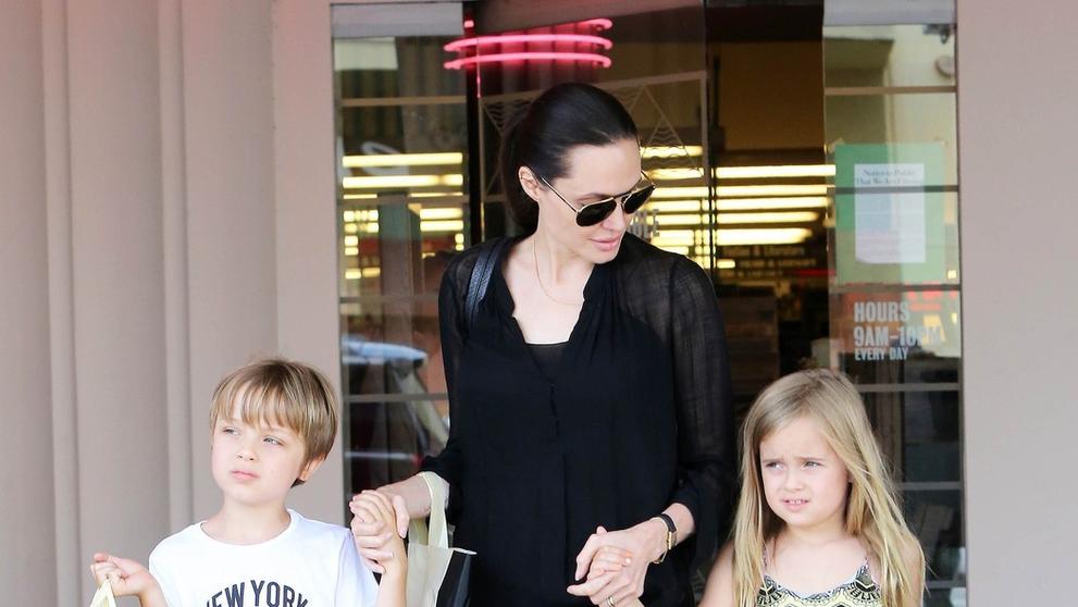 Angelina Jolie s dětmi - 2