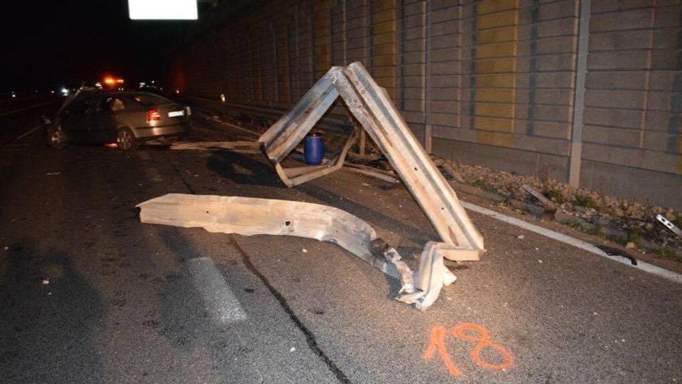 Chodec na Slovensku přebíhal silnici, zabila ho přijíždějící auta - 4