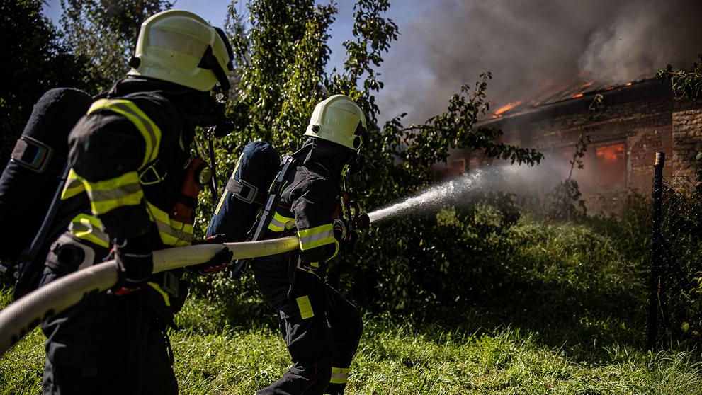Požár domu ve Velkém Třebešově na Náchodsku (7)