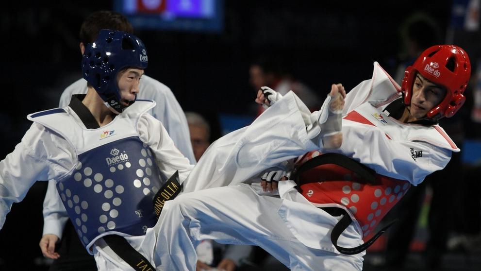 Taekwondista Mourad Laachraoui (vpravo)