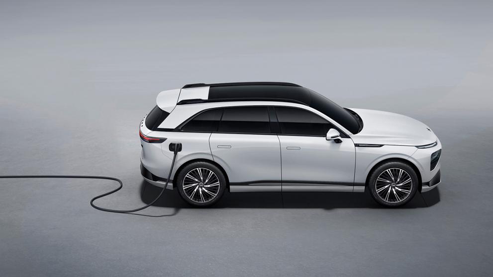 Xpeng G9
