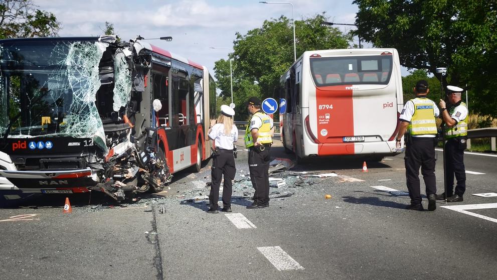 Nehoda autobusů