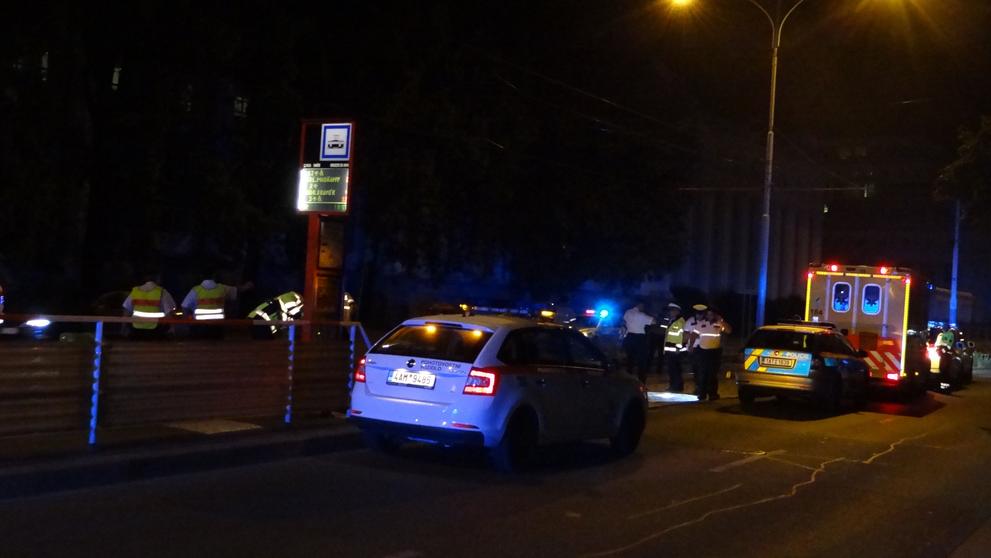 Tělo leželo v kolejišti kousek za zastávkou