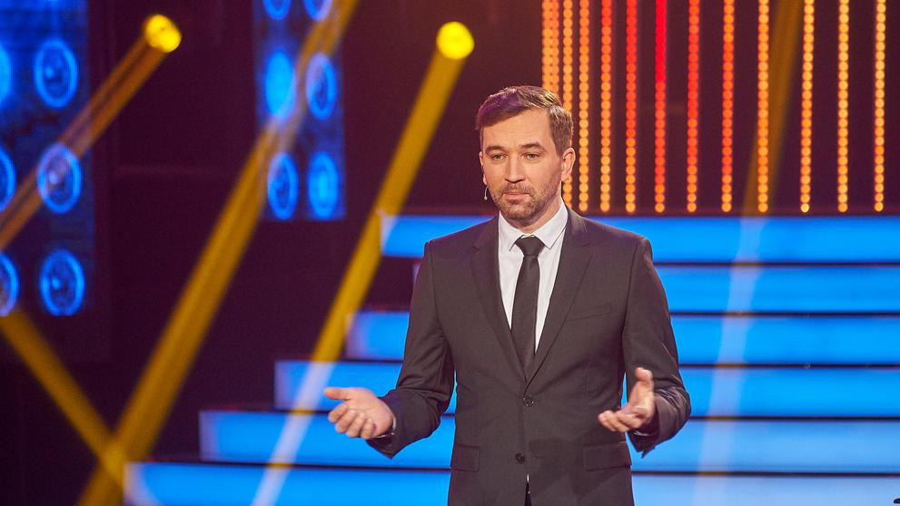 TVOJE TVÁŘ: Ruml napadl Sokola a Gondíková rozmlátila auto! - 2