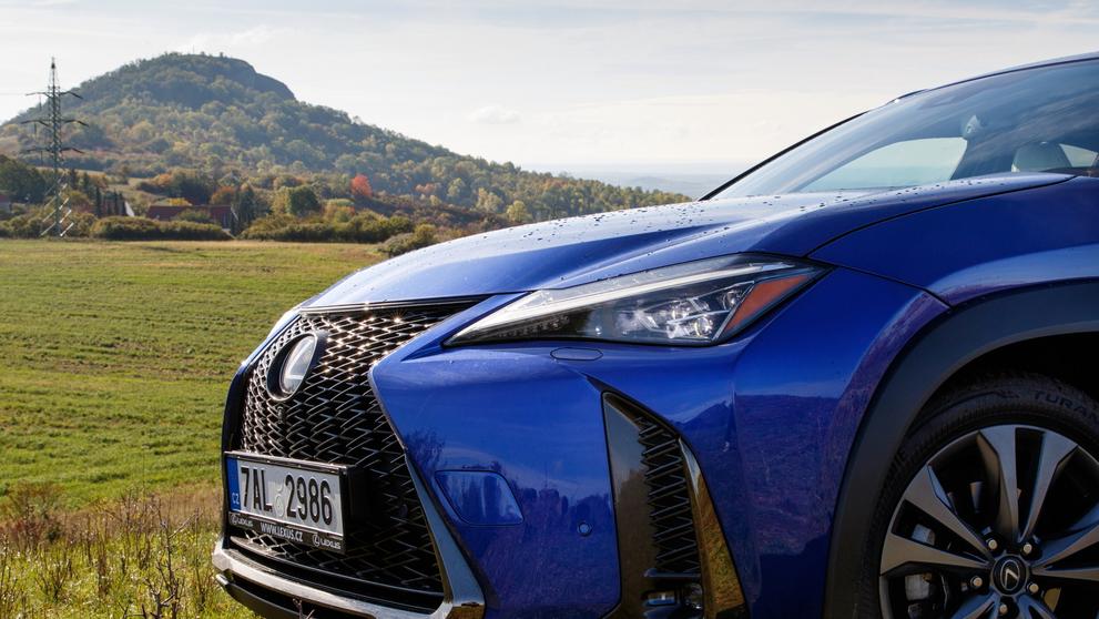 Lexus UX 250h - 40