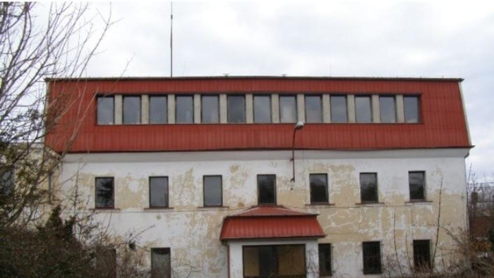Prodej církevního majetku - Areál - Sloup u Davle, areál bývalého zemědělského družstva