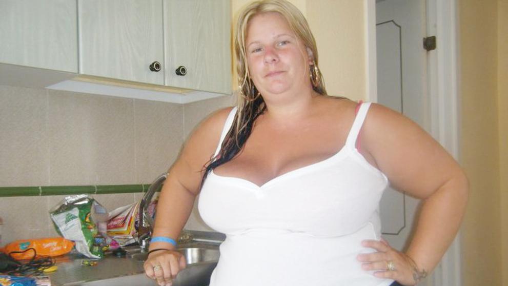 Katie Williamsová zhubnula 65 kilo a narazila si mladého milence - 1