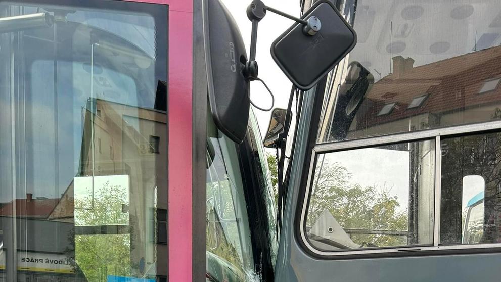 Střet dvou tramvají (6)