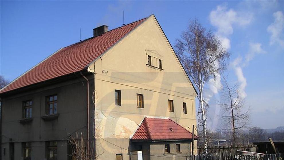 České dráhy - prodej nemovitostí - Bytový dům Štětí, 815000 Kč