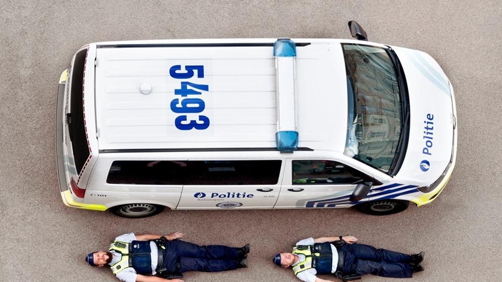 Hasiči a policisté po celém světě se účastní výzvy - 3