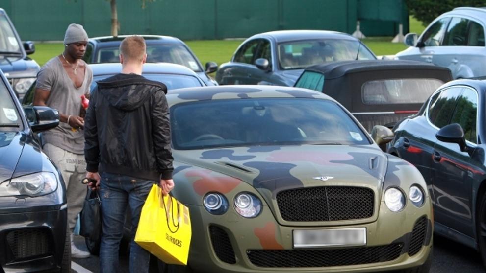 Balotelli bentley - 7
