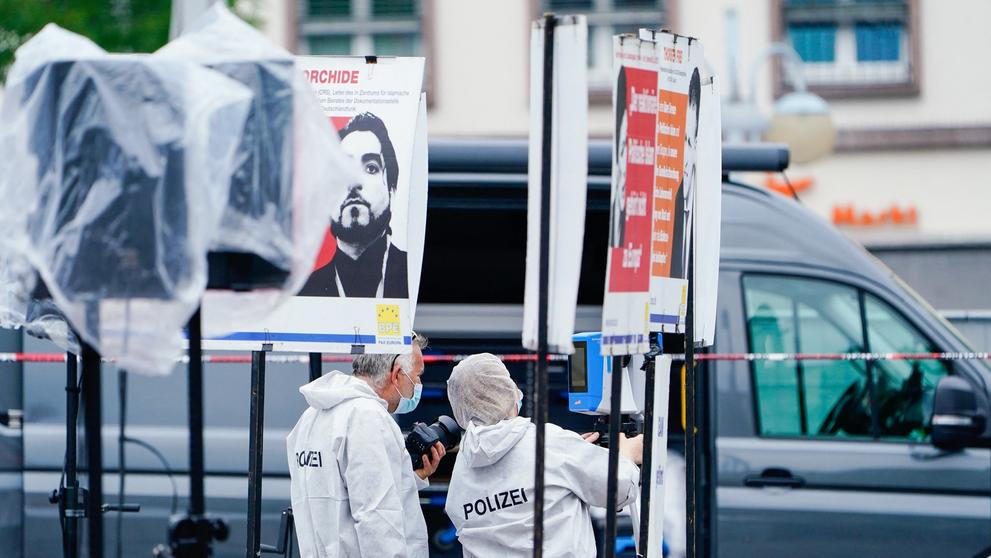 Kriminalisté na místě brutálního útoku, 31. 5. 2024 Mannheim (3)