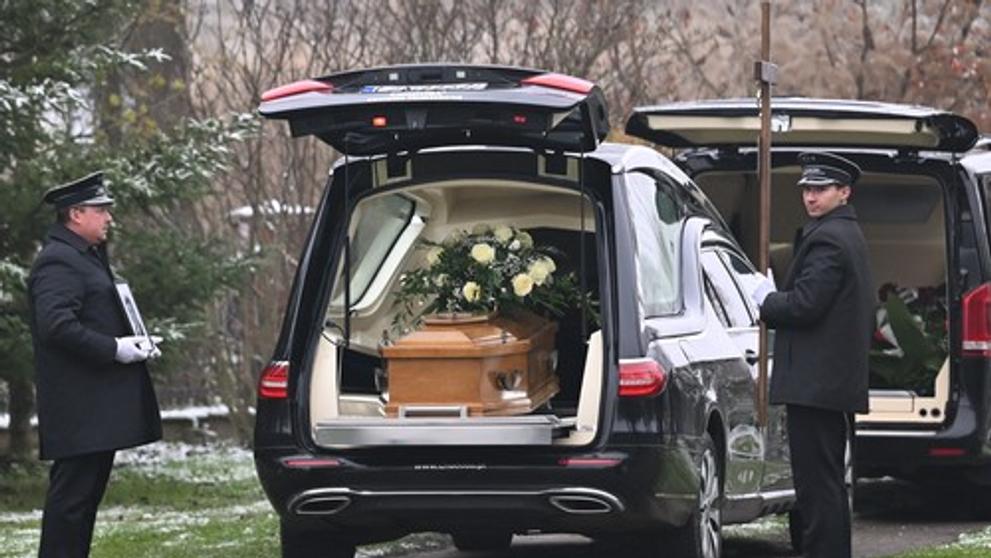 Pohřeb oběti dopadu rakety v Polsku