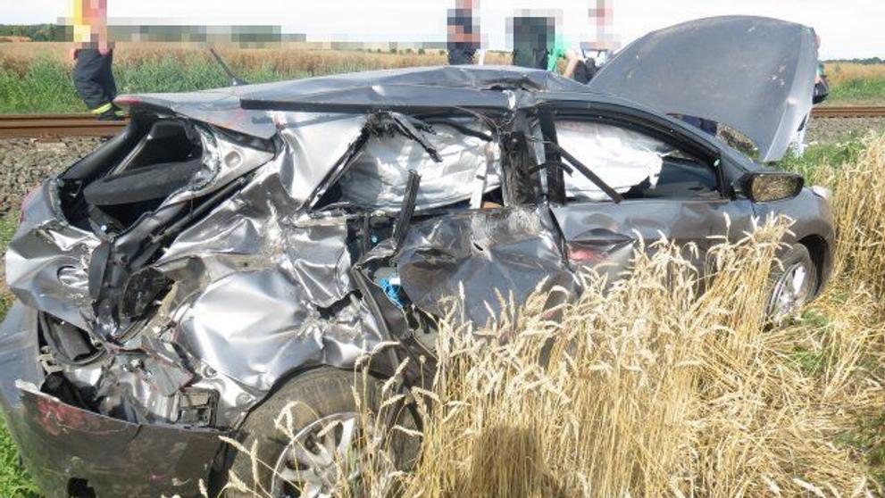 Vlak se opět srazil s osobním autem - 4