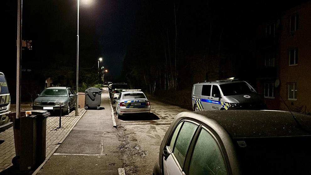 Policie vyšetřuje trojnásobnou vraždu na Berounsku