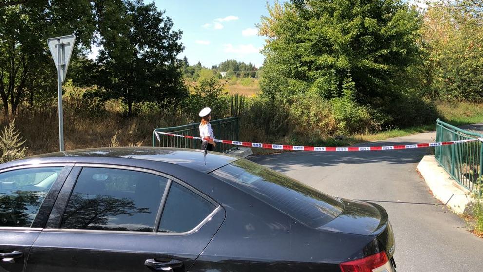 Muž podezřelý z vraždy v Kamenici se nedaleko místa činu zastřelil - 3