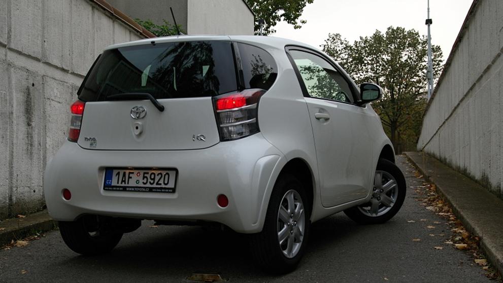 Toyota iQ-1