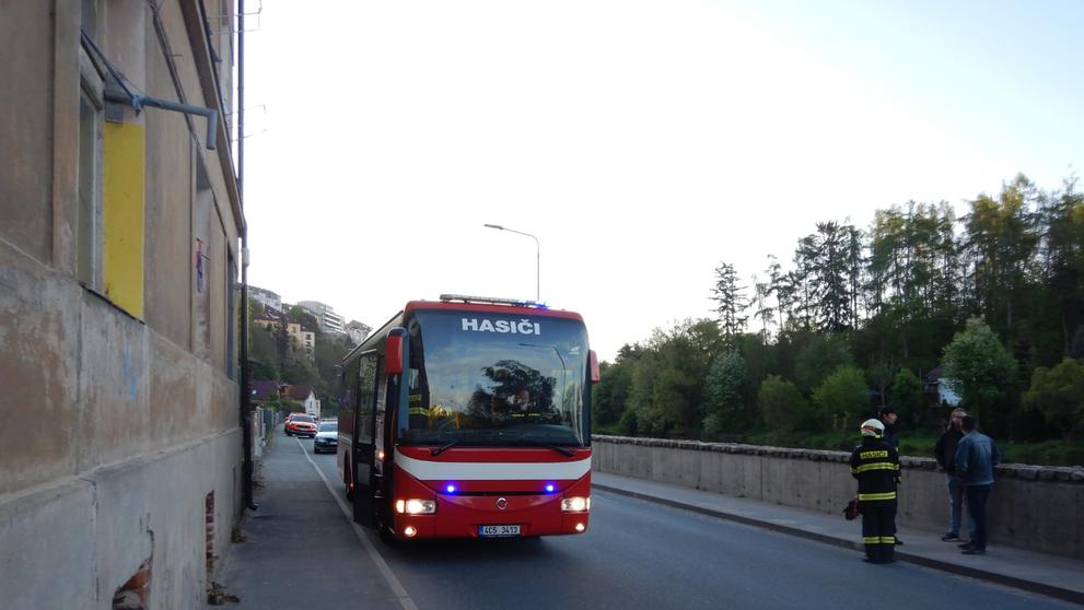Požár obytné budovy v Táboře (6)
