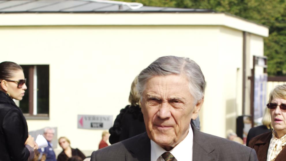 Poslední rozloučení s Radkem Brzobohatým - smuteční hosté - 3