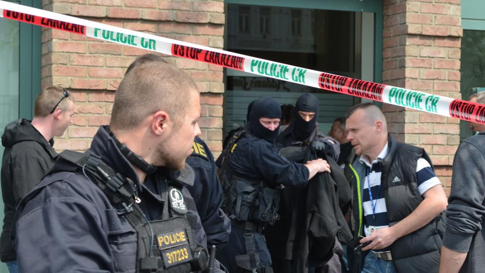 Přepadená banka v ulici Na Slupi
