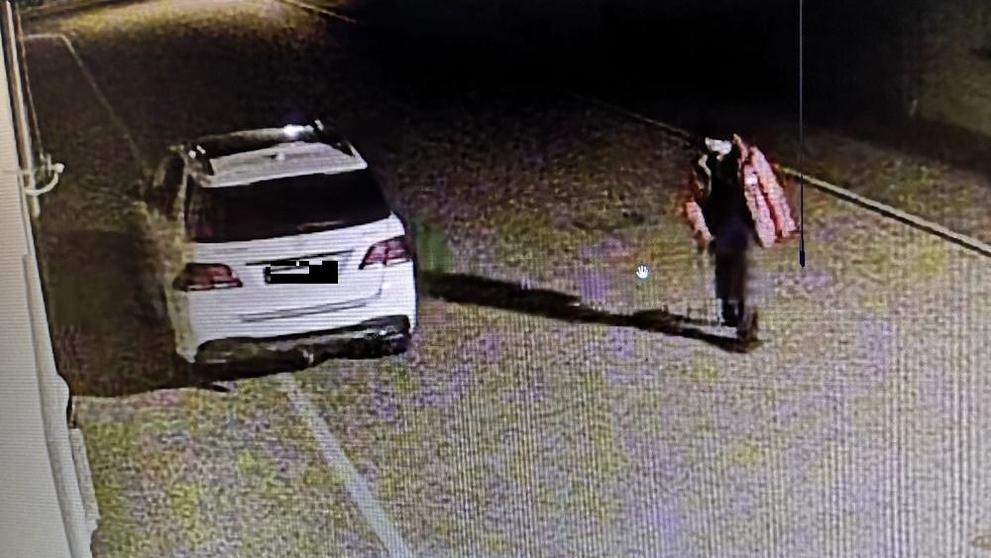 Zloděj na Prachaticku vykradl garáž a odjel na kole (5)