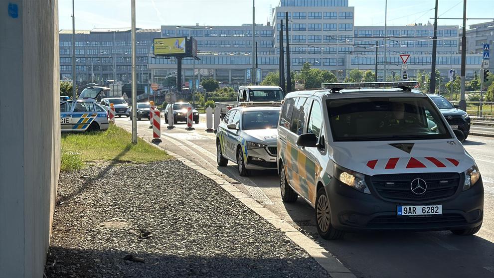 Nález těla neznámého muže ve Vltavě u nábřeží Kapitána Jaroše (3)