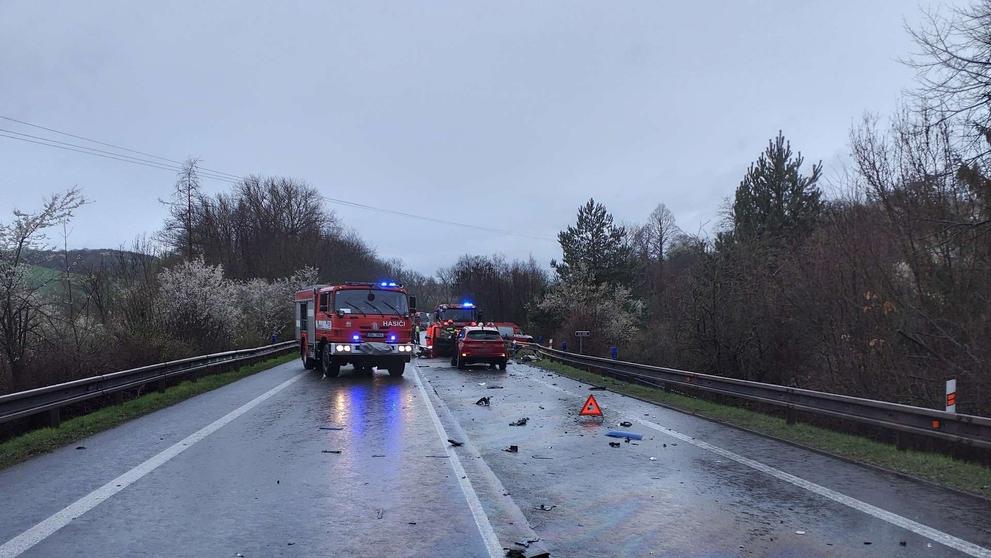 Vážná dopravní nehoda na jihu Moravy (2)