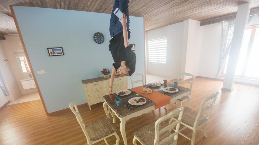 Dům, ve kterém se chodí vzhůru nohama - 3