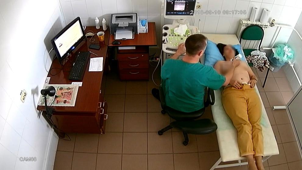 Ukrajinský gynekolog přišel o licenci kvůli úniků videí na porno stránky - 3