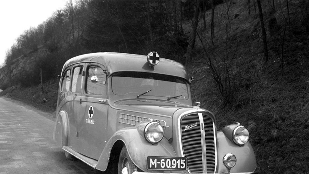 Historické sanitní vozy Škoda - 1
