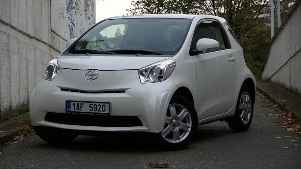 Toyota iQ-2