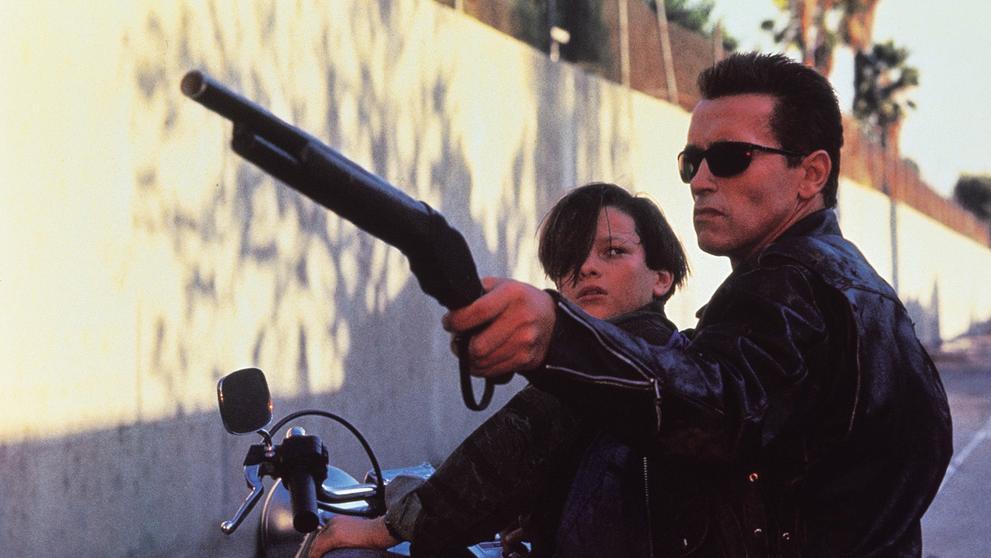 Arnold Schwarzenegger ve filmu Terminátor 2, 1991 (3)