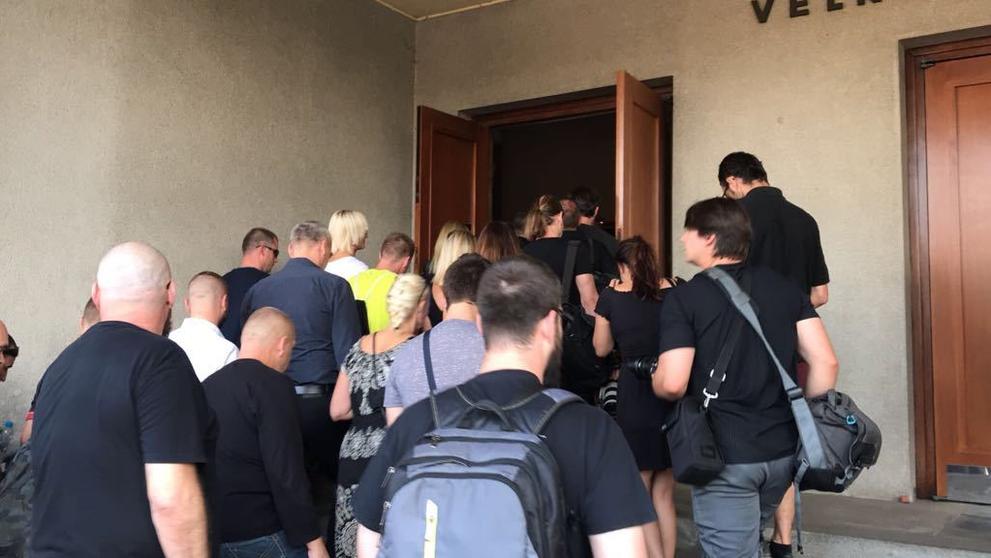 Poslední rozloučení s DJ Loutkou - 9