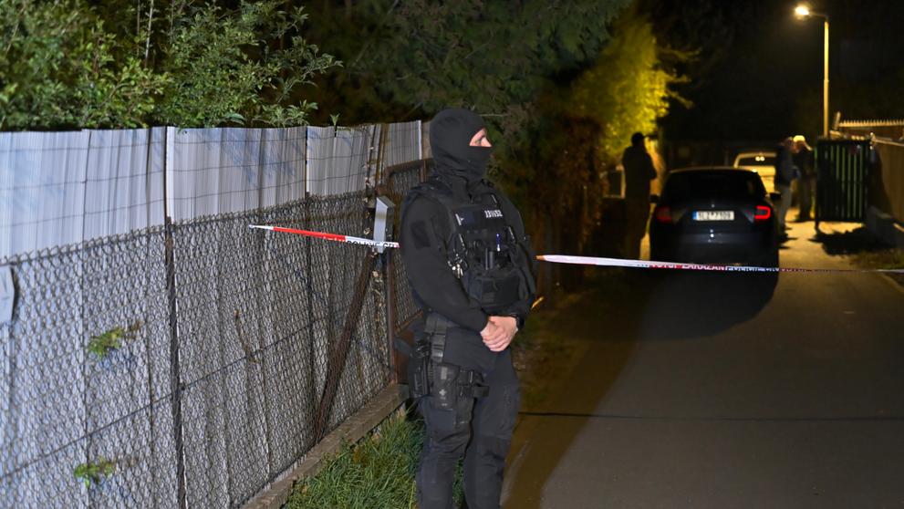 Zásah policie v Šestajovicích