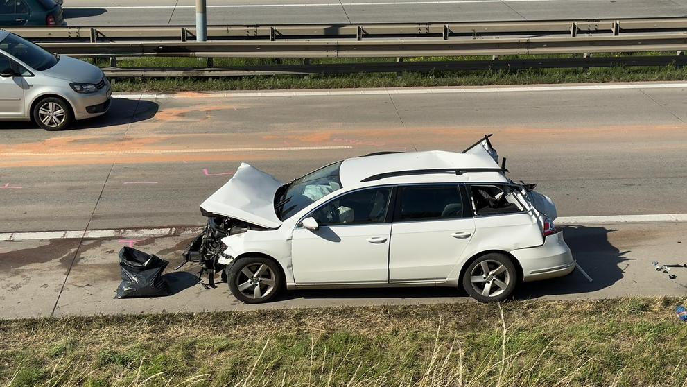 Vážná dopravní nehoda na Pražském okruhu (2)