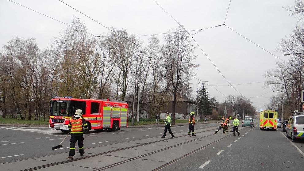 Nehoda tramvaje a auta v Ostravě - 4