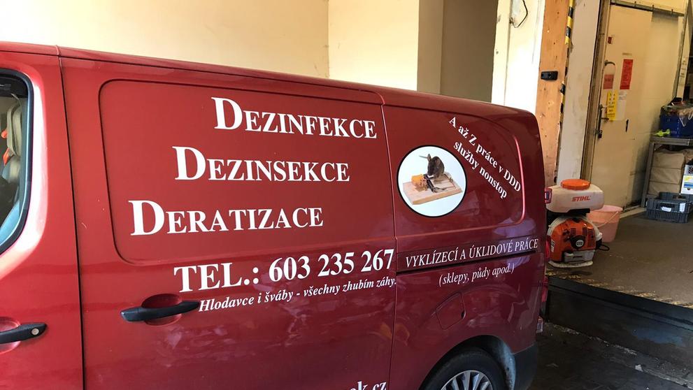 Uzavření supermarketu v Litomyšli kvůli koronaviru - 1