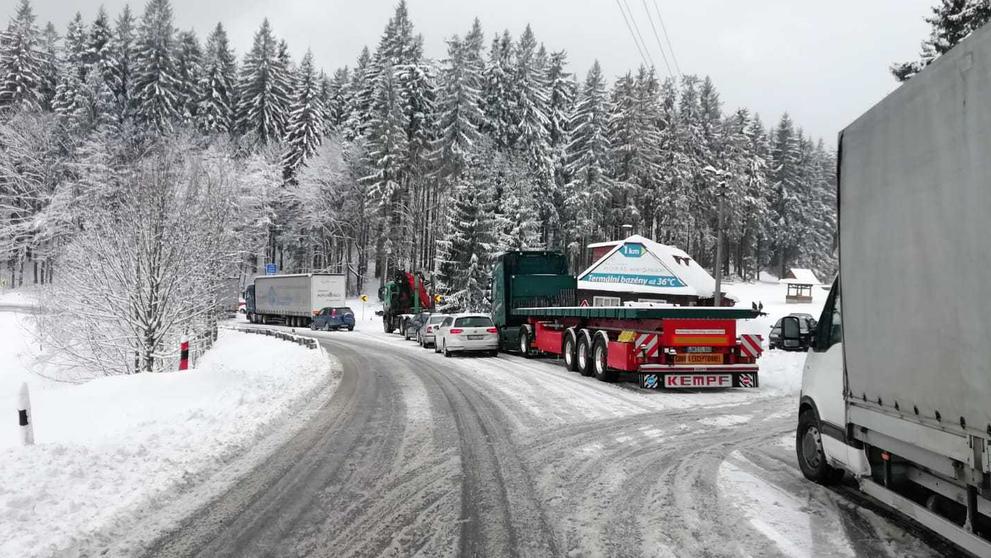 Sníh komplikuje dopravu na východě České republiky - 2