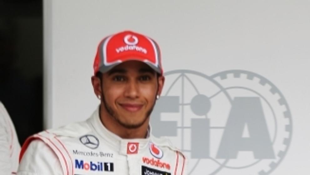 Hamilton a jeho brazilská přilba - 4