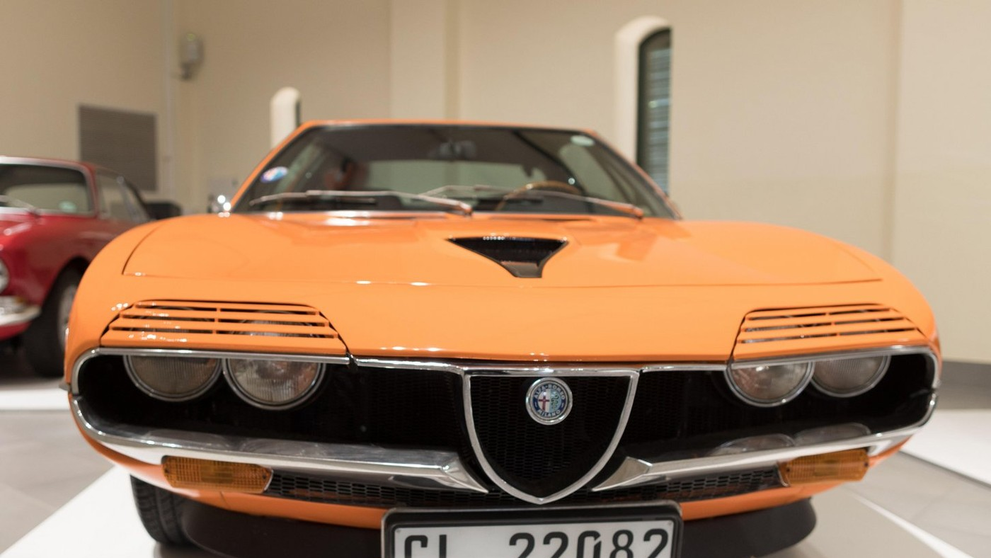 Alfa Romeo Montreal