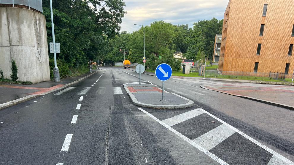 Aktuální stav ulice Podbělohorská