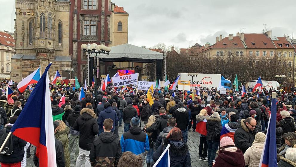 Demonstrace na Staroměstském náměstí