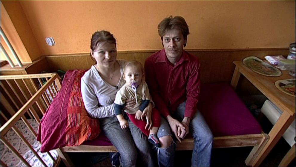 Výměna manželek - Zuby si nečistím, bolí mě pak dásně! - 1