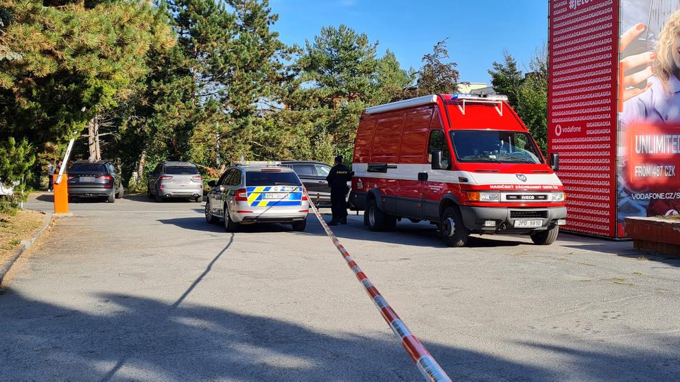 Ve škole v Plzni unikla neznámá látka (3)
