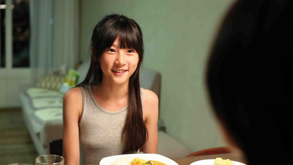 Kim Sae-ron ve filmu Dívka u mých dveří, 2014
