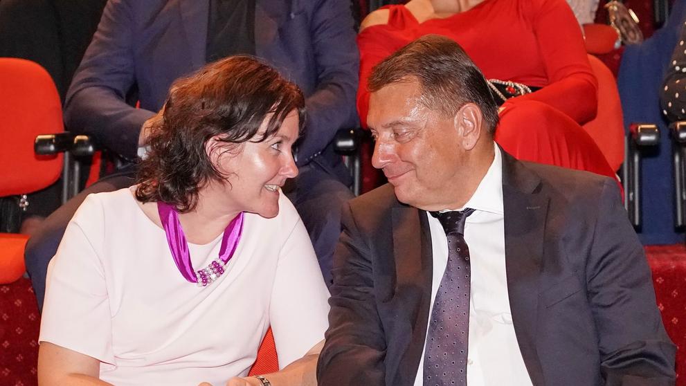 Jiří Paroubek s partnerkou Gabrielou, 14. 9. 2018 Fantom opery