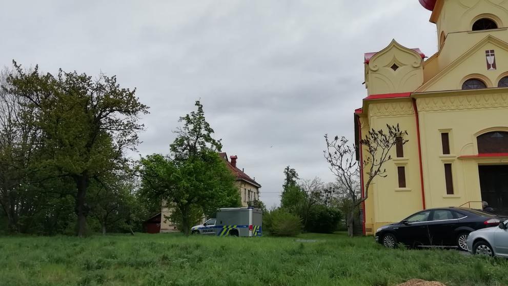 Podezřelé úmrtí na faře v Chudobíně